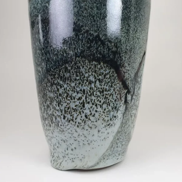 Vase en céramique artisanale