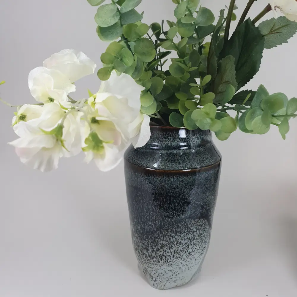 Vase en céramique artisanale