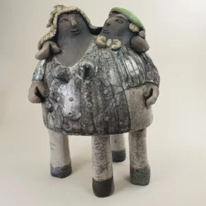 Couple en amour, sculpture céramique raku