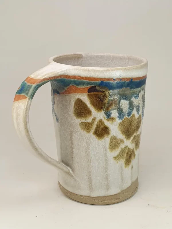 Grand mug en céramique artisanale