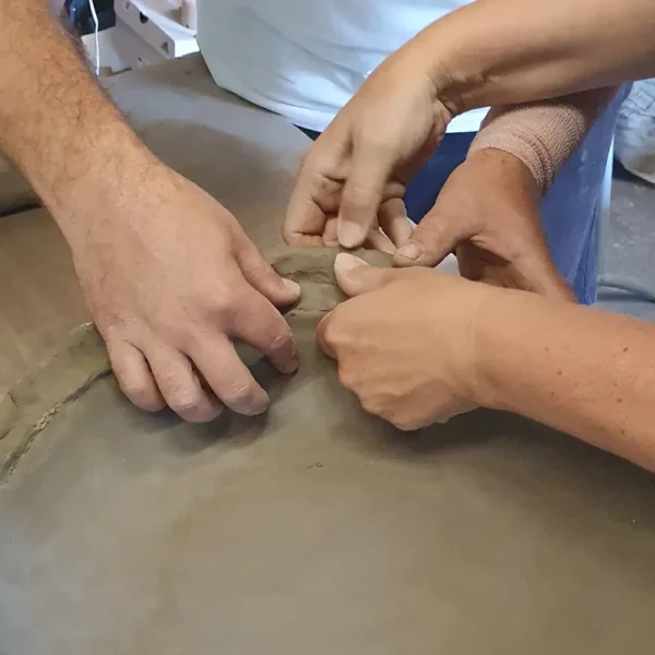 Atelier céramique à quatre mains