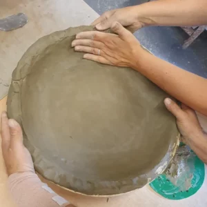 Atelier céramique à quatre mains