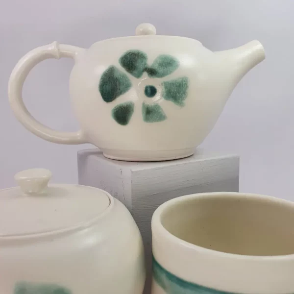 Ensemble à thé porcelaine artisanal