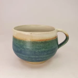 Tasse à café en grès artisanal