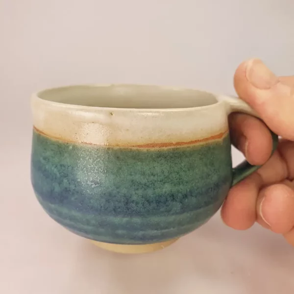 Tasse à café en grès artisanal