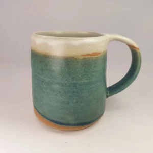 Mug en grès artisanal