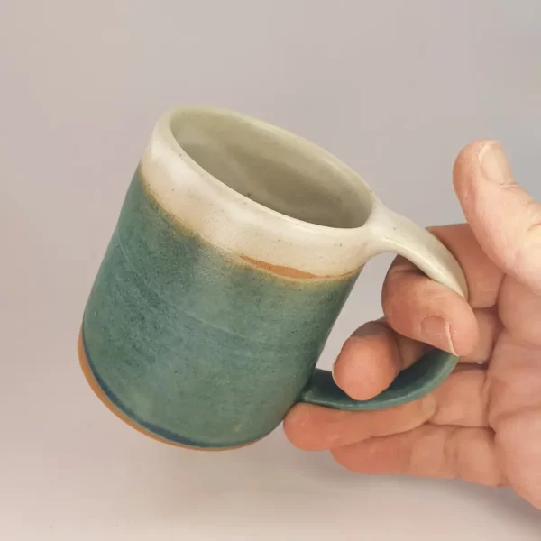 Mug en grès artisanal