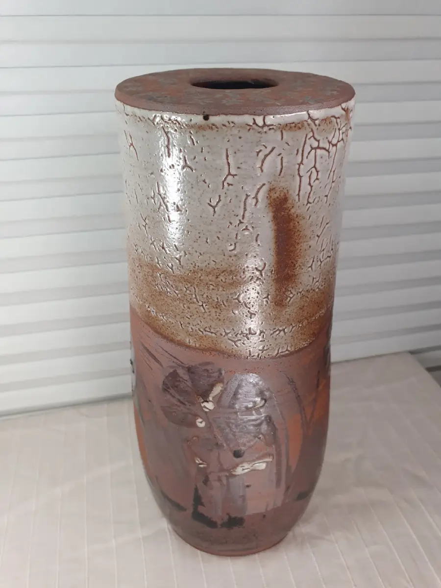 Vase en grès shino