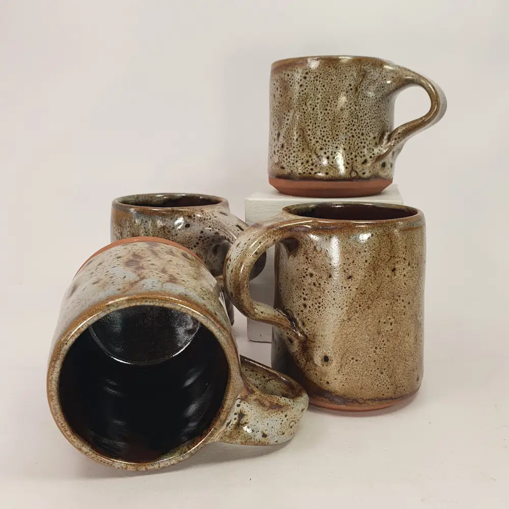 Mug en grès artisanal
