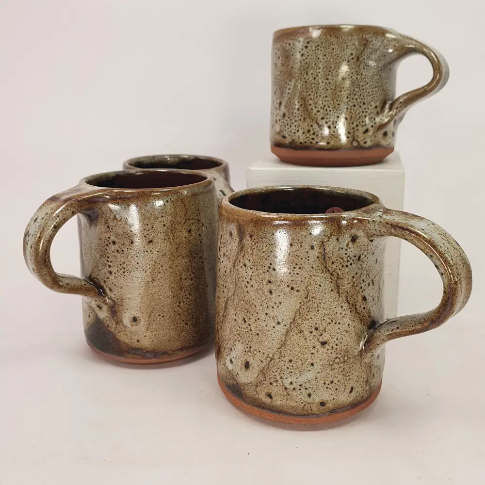 Mug en grès artisanal