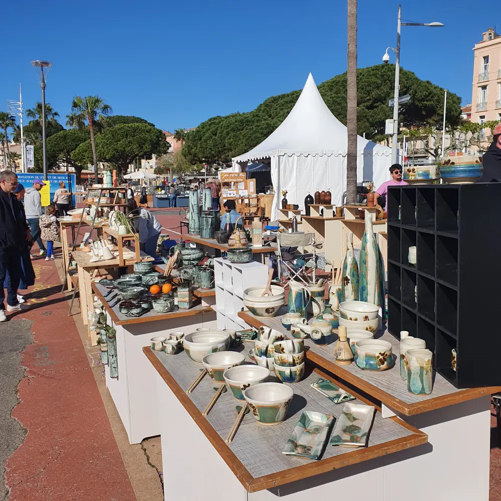 Marché de potiers à Bandol