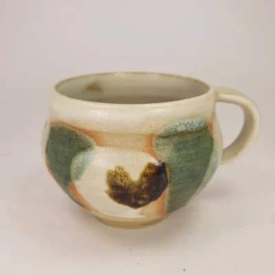 Tasse en grès blanc turquoise