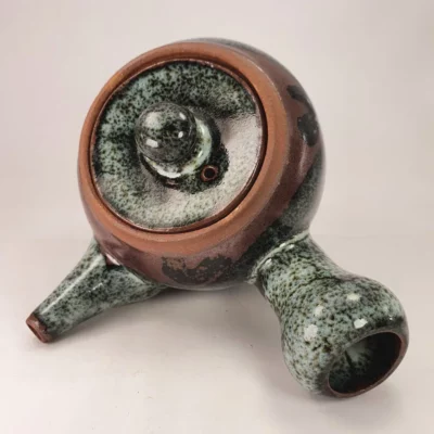 Petite théière en grès artisanale