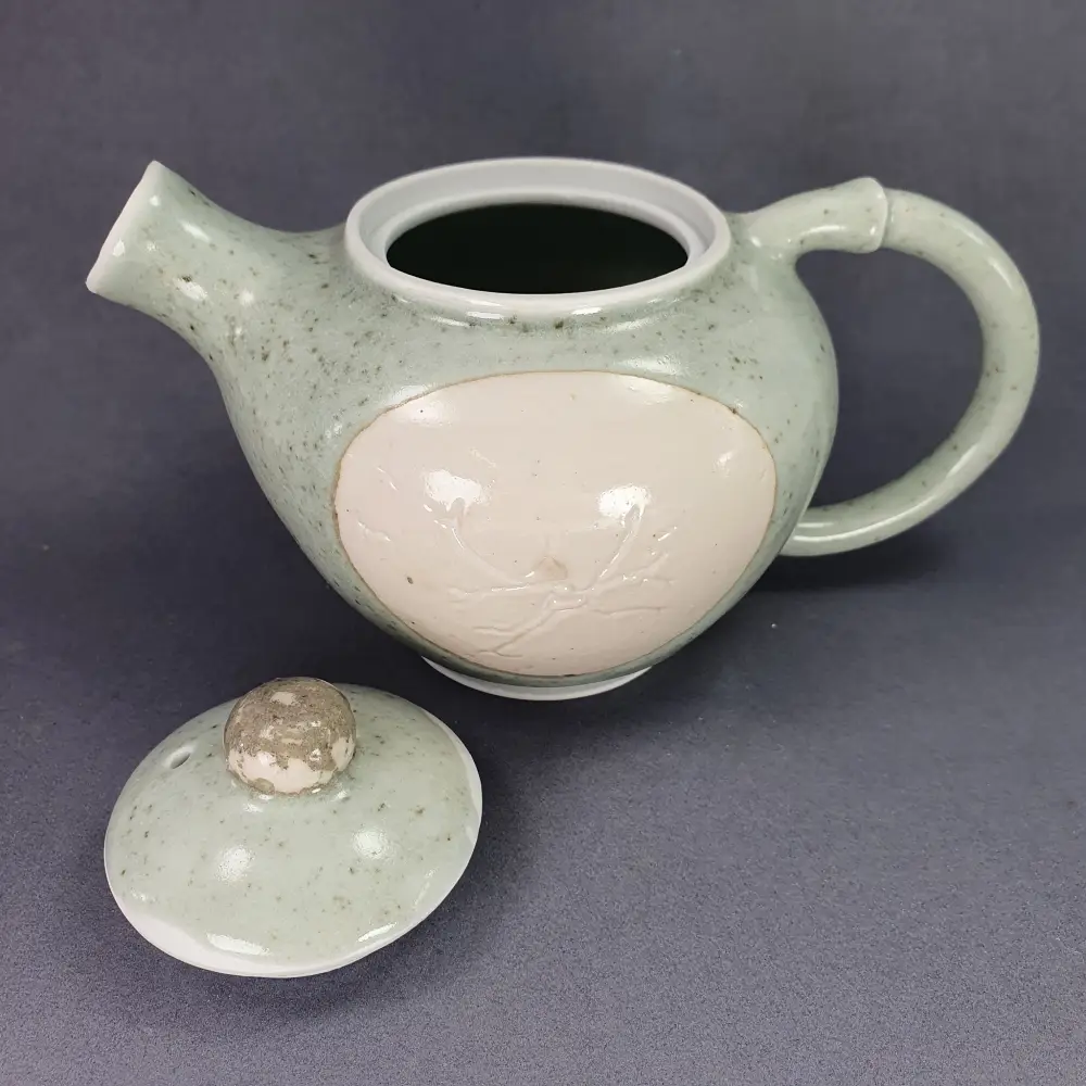 Théière en porcelaine artisanale