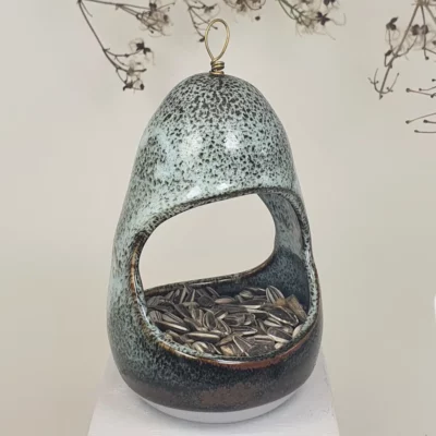 Suspension – mangeoire Suspension - mangeoire