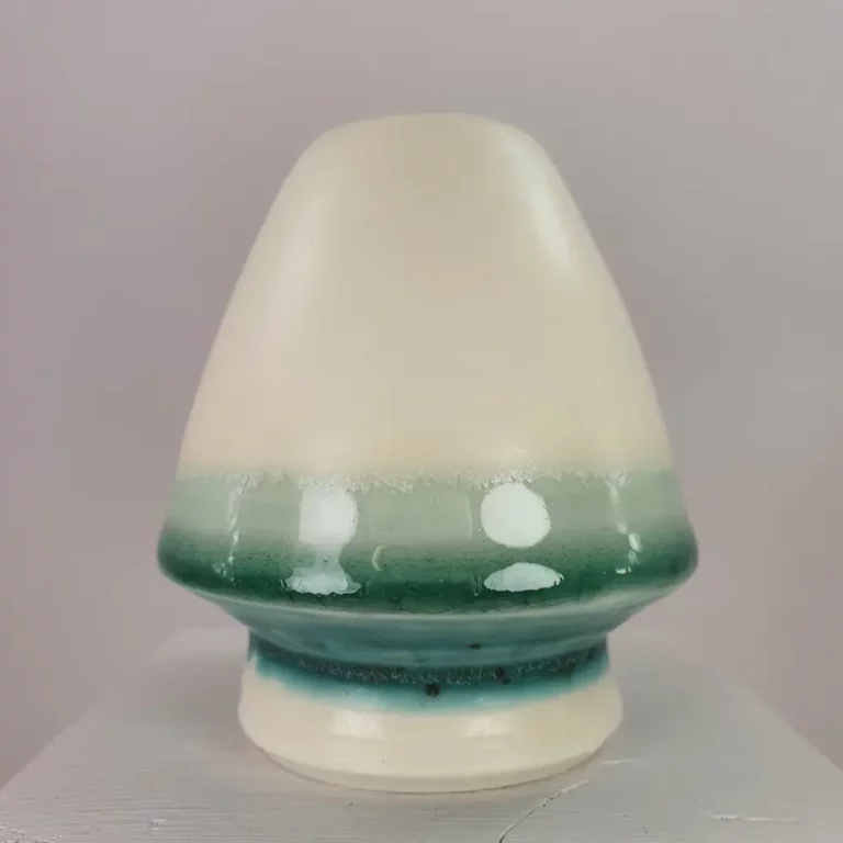 Kusénaoshi en porcelaine artisanale