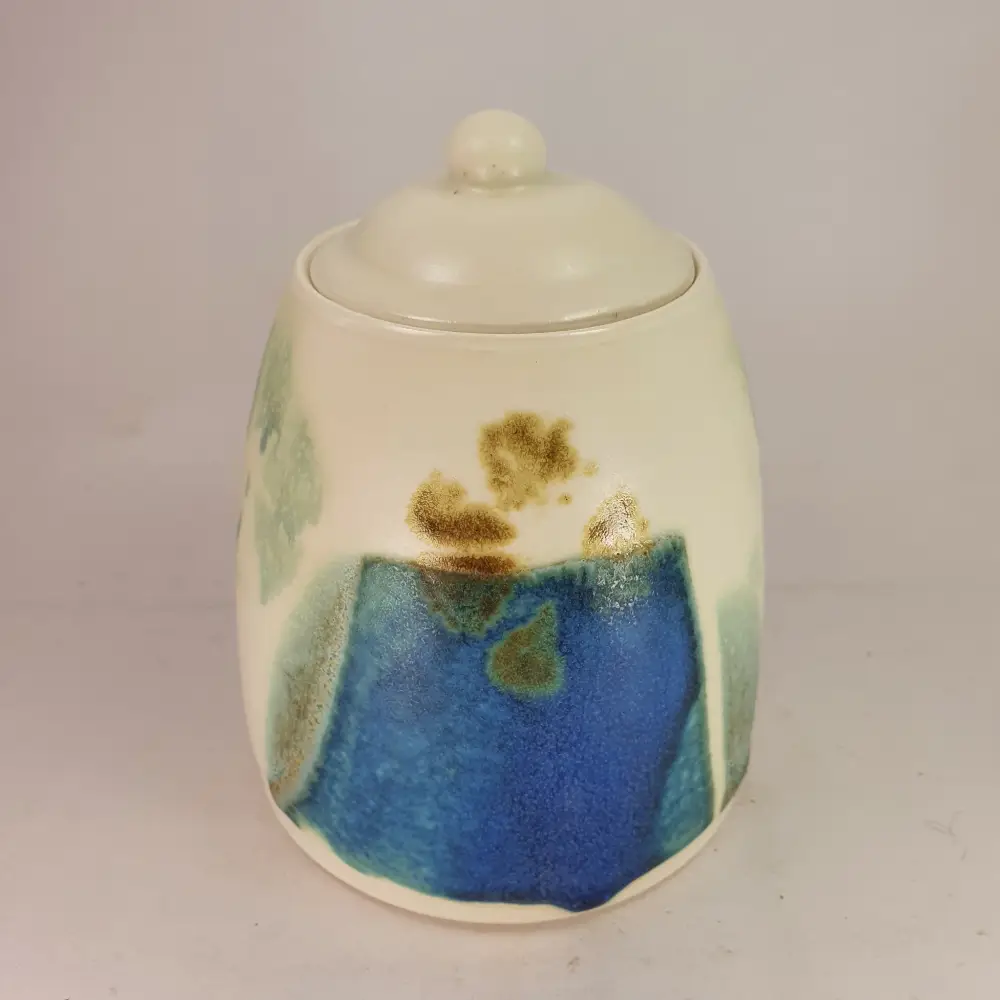 Bonbonnière en porcelaine artisanale