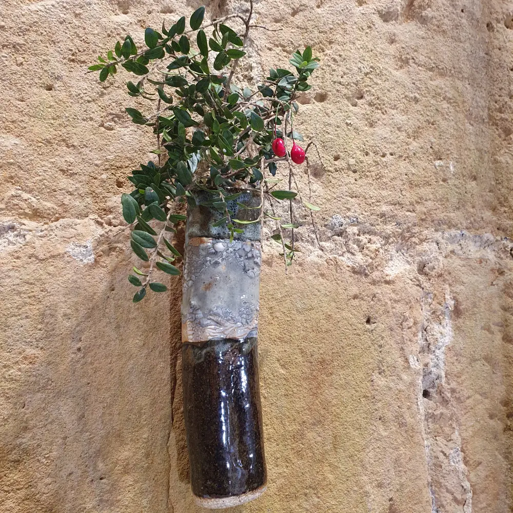 Pièce céramique décorative en grès pour l’espace intérieur