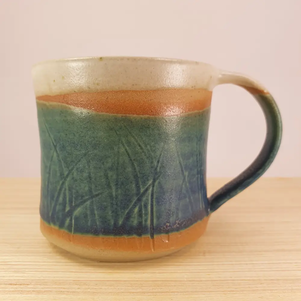 Mug en grès artisanal