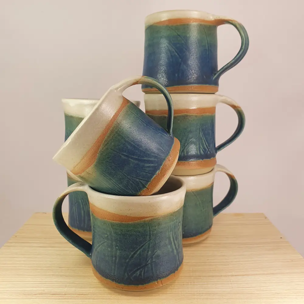 Mug en grès artisanal
