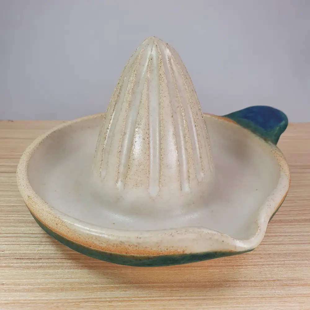 Presse agrume grès artisanal