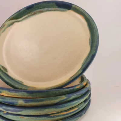 Assiette artisanale en grès